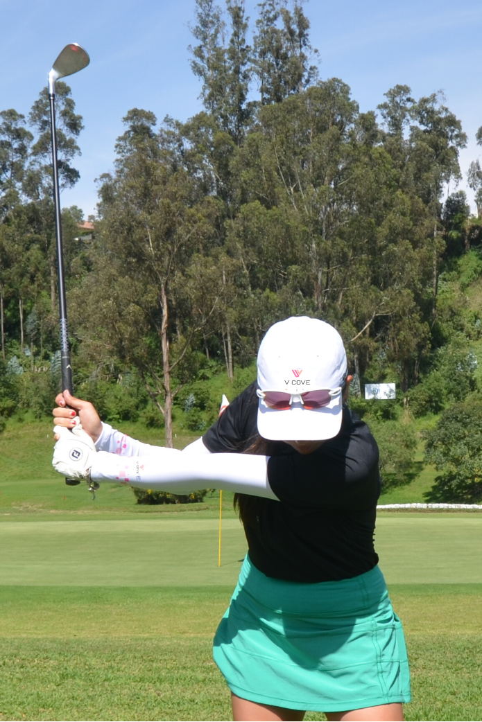 Protect Their Swing—and Their Skin! Stylish UV-Blocking Arm Sleeves for Junior Golfers